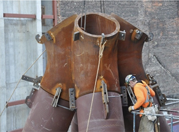 Queen Richmond Centre West, Toronto, ON - Tubular legs, joined together through hollow cast steel nodes