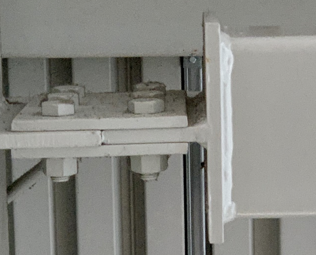 End Tee connection to a rectangular HSS bracing member