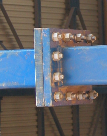 HSS Splice Design | Part 3: Rectangular HSS Bolted End-Plate Connections Under Bending Moment 2 Figure 1: Four-sided bolted rectangular HSS end-plate connection in bending